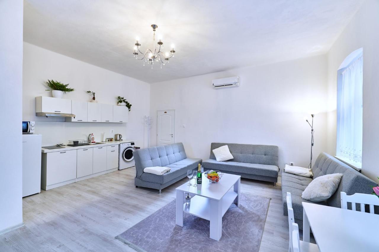 Apartmán BB centrum Banská Bystrica Exterior foto